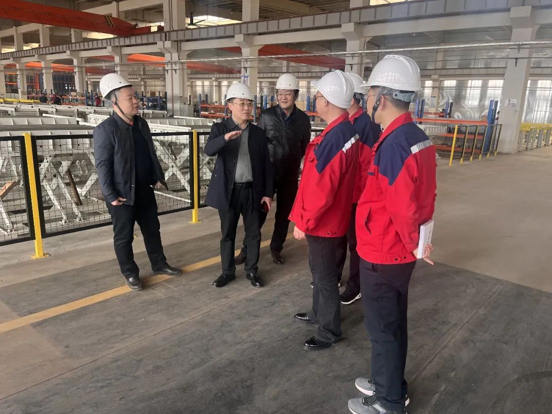 区工信局领导莅临我司考察指导,智能立体停车设备,立体停车,第2张